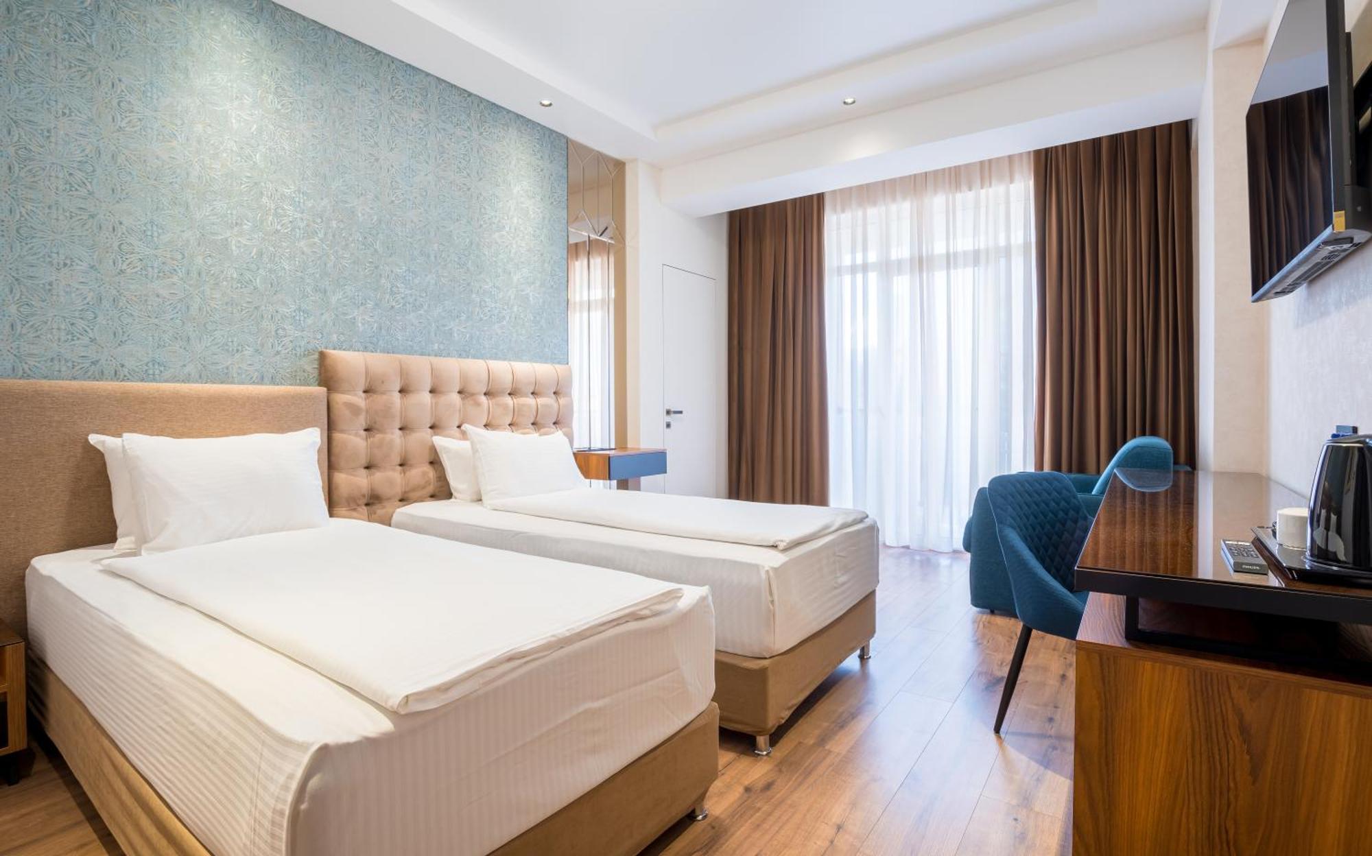 Olympus Hotel By Umbrella Tbilisi Exterior foto